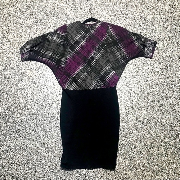 Le Château ✦ Plaid Purple Loose Fit Mini Dress (M) - Picture 2 of 5